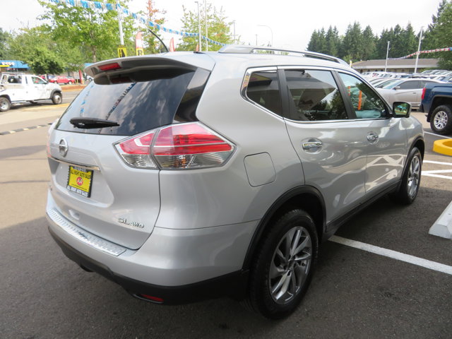 2015 Nissan Rogue SL photo 5