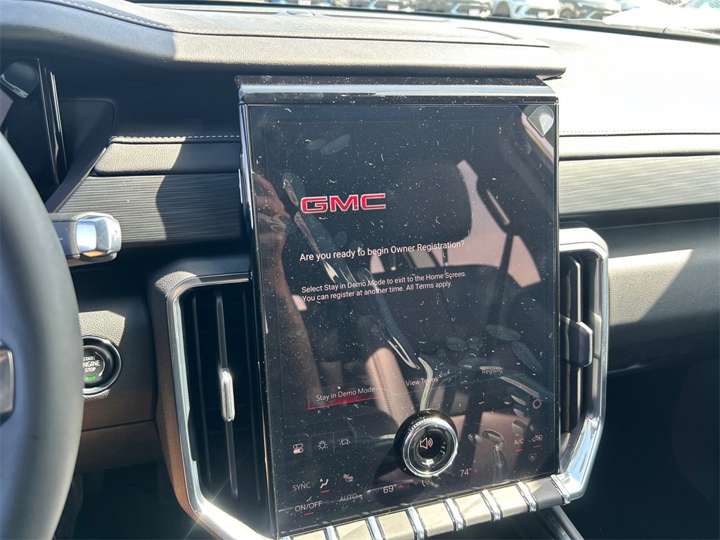 2026 GMC ACADIA - Image 21