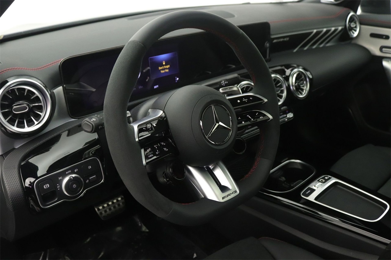 2026 Mercedes Benz CLA 35 AMG 4MATIC photo 3