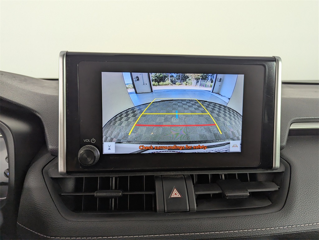 2023 Toyota RAV4 LE photo 23