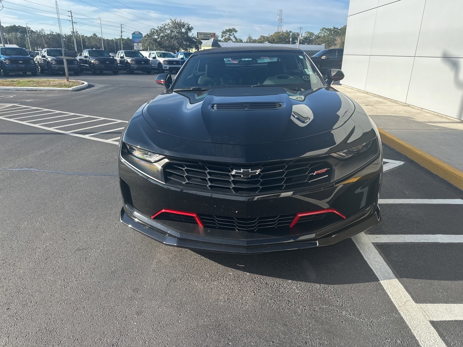 2023 Chevrolet Camaro LT1 photo 2
