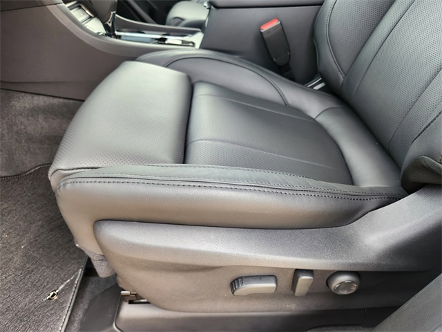 2025 Subaru Ascent Onyx Edition Touring photo 17