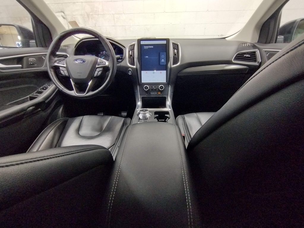 2022 Ford Edge Titanium photo 29