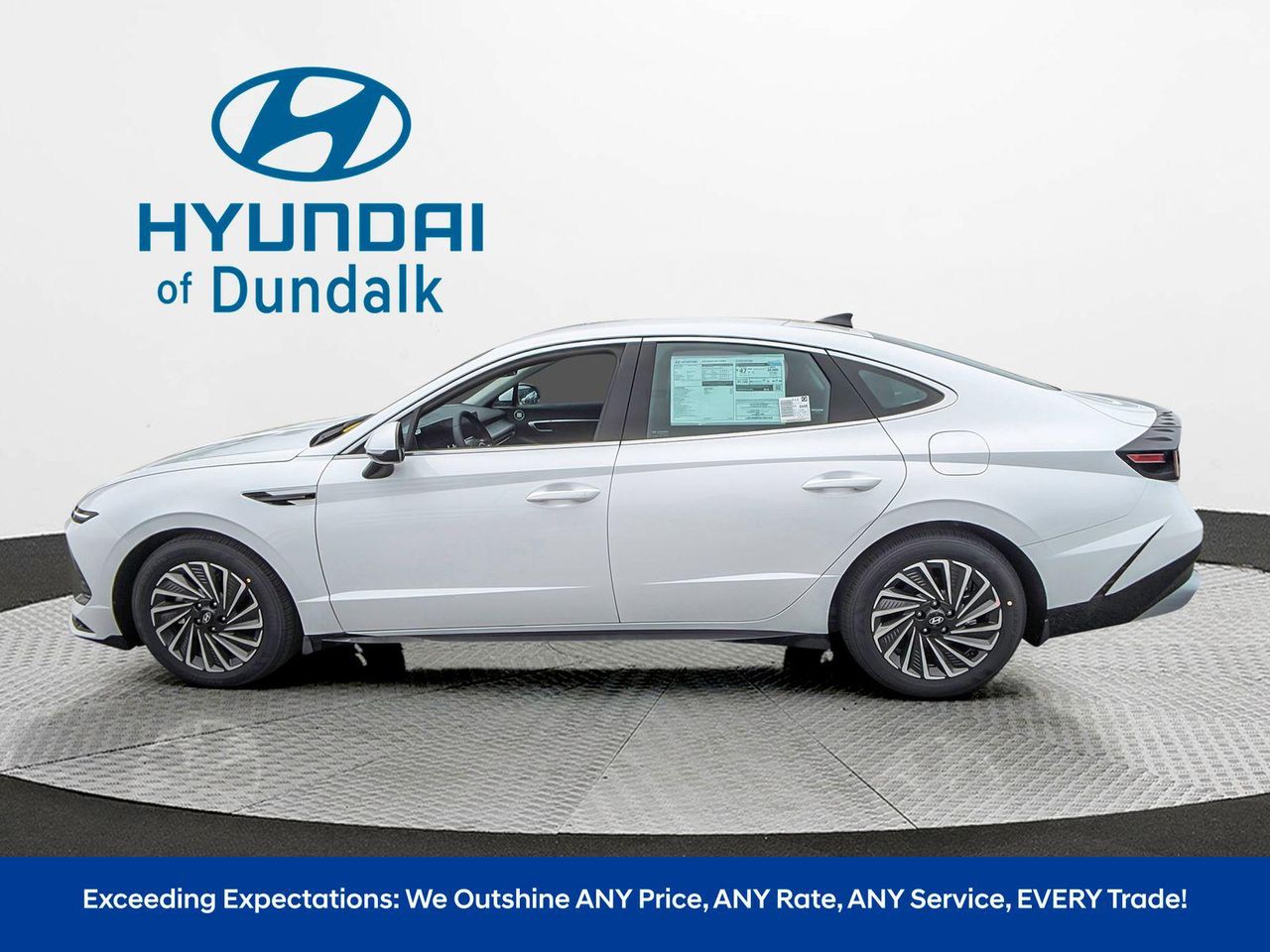 2025 Hyundai Sonata Hybrid SEL photo 3