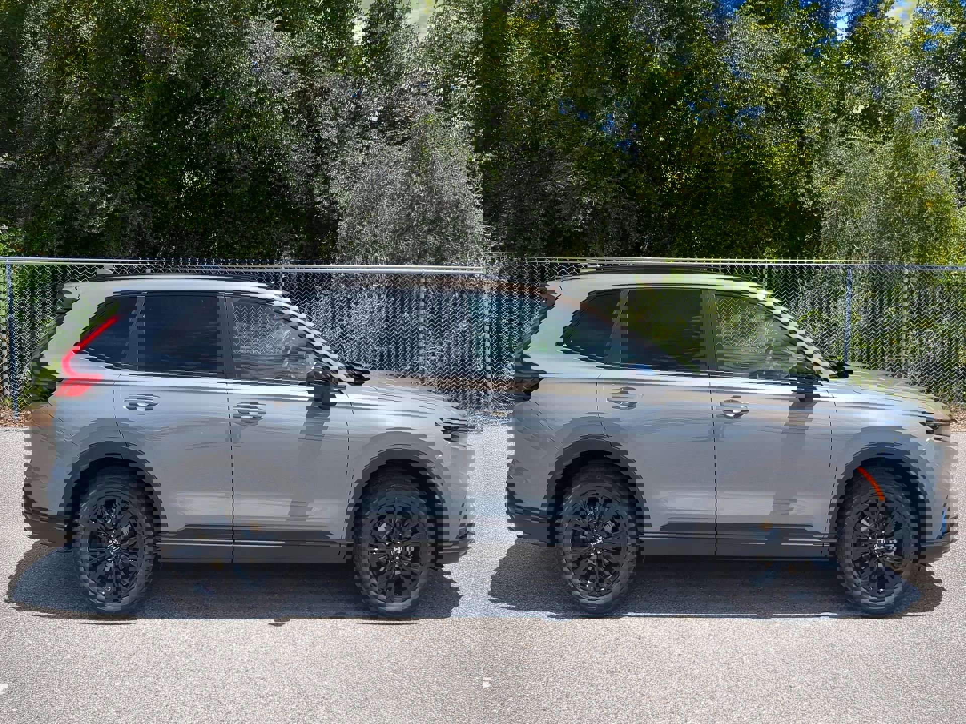 2026 Honda CR-V Hybrid Sport Touring photo 2