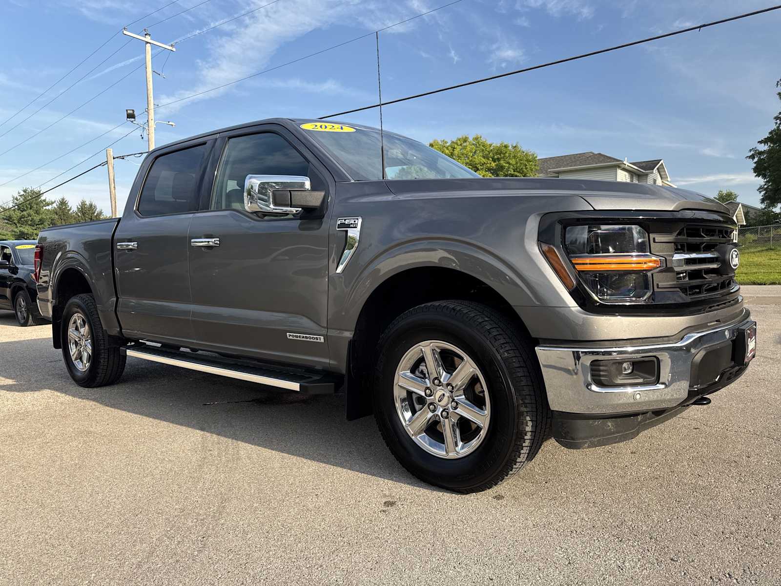 2024 Ford F-150 XLT photo 2
