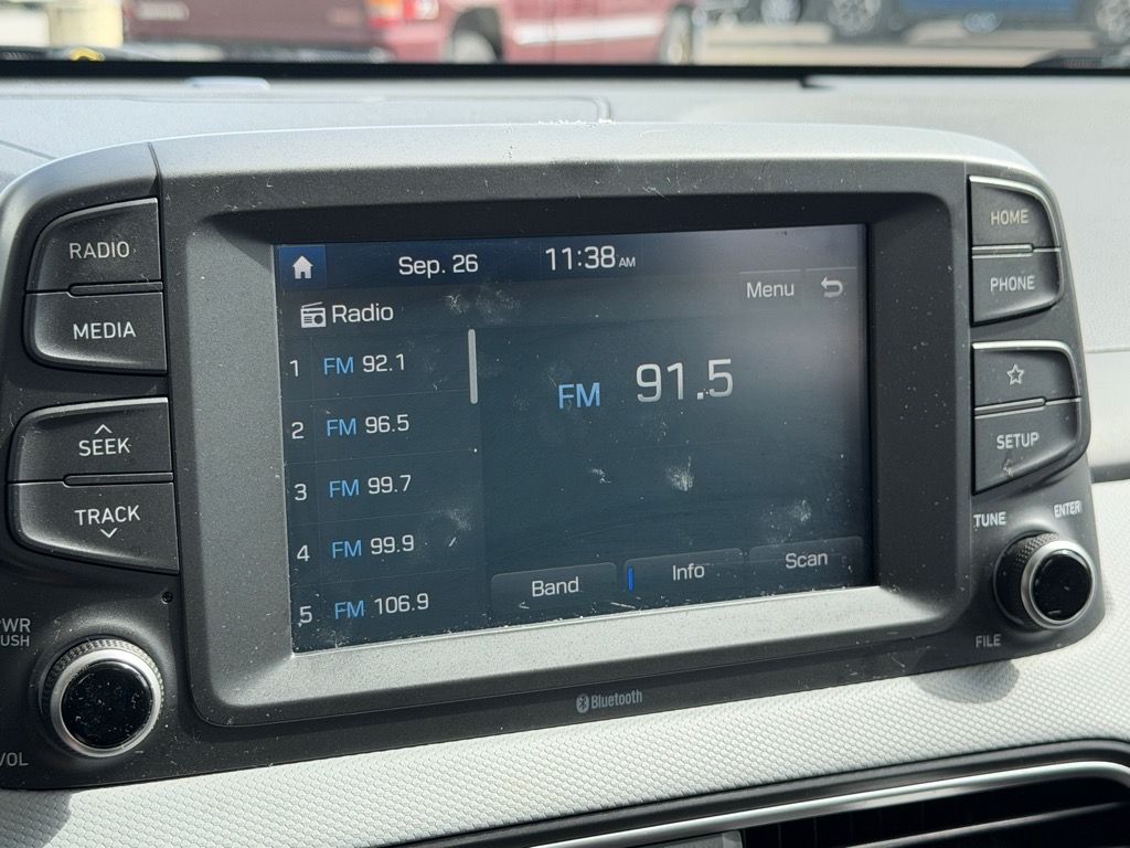 2021 Hyundai Kona SE photo 5