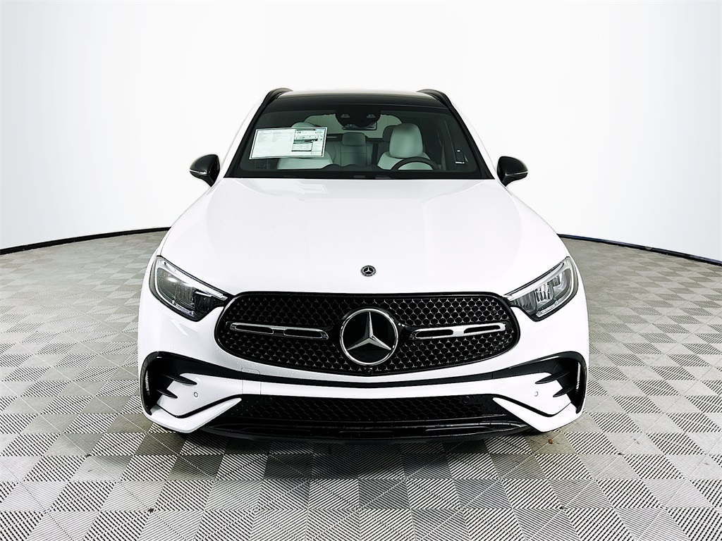 2026 Mercedes Benz GLC 300 4MATIC photo 2