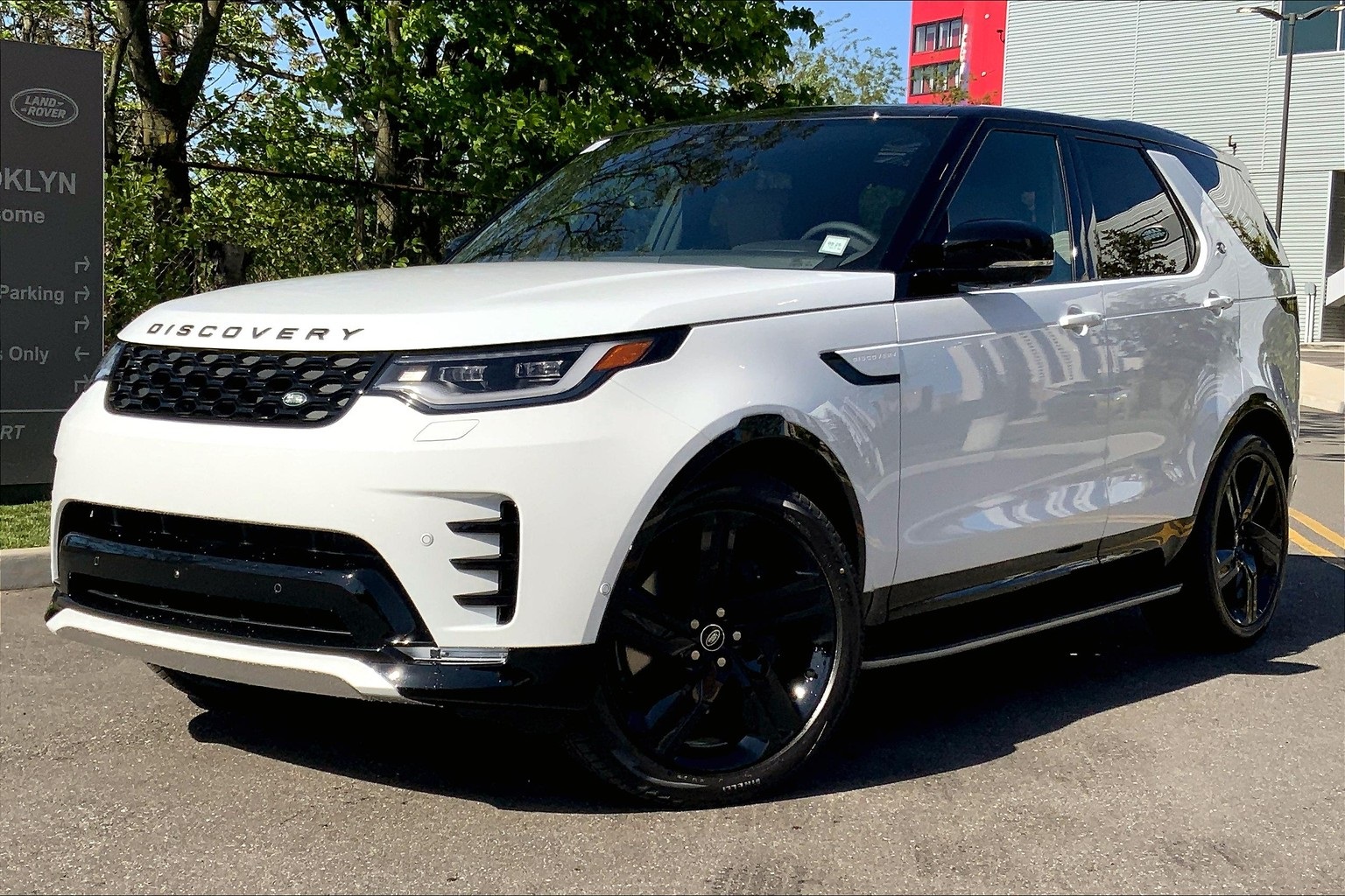 2025 Land Rover Discovery Dynamic SE