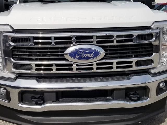2025 Ford F-350 XL photo 18