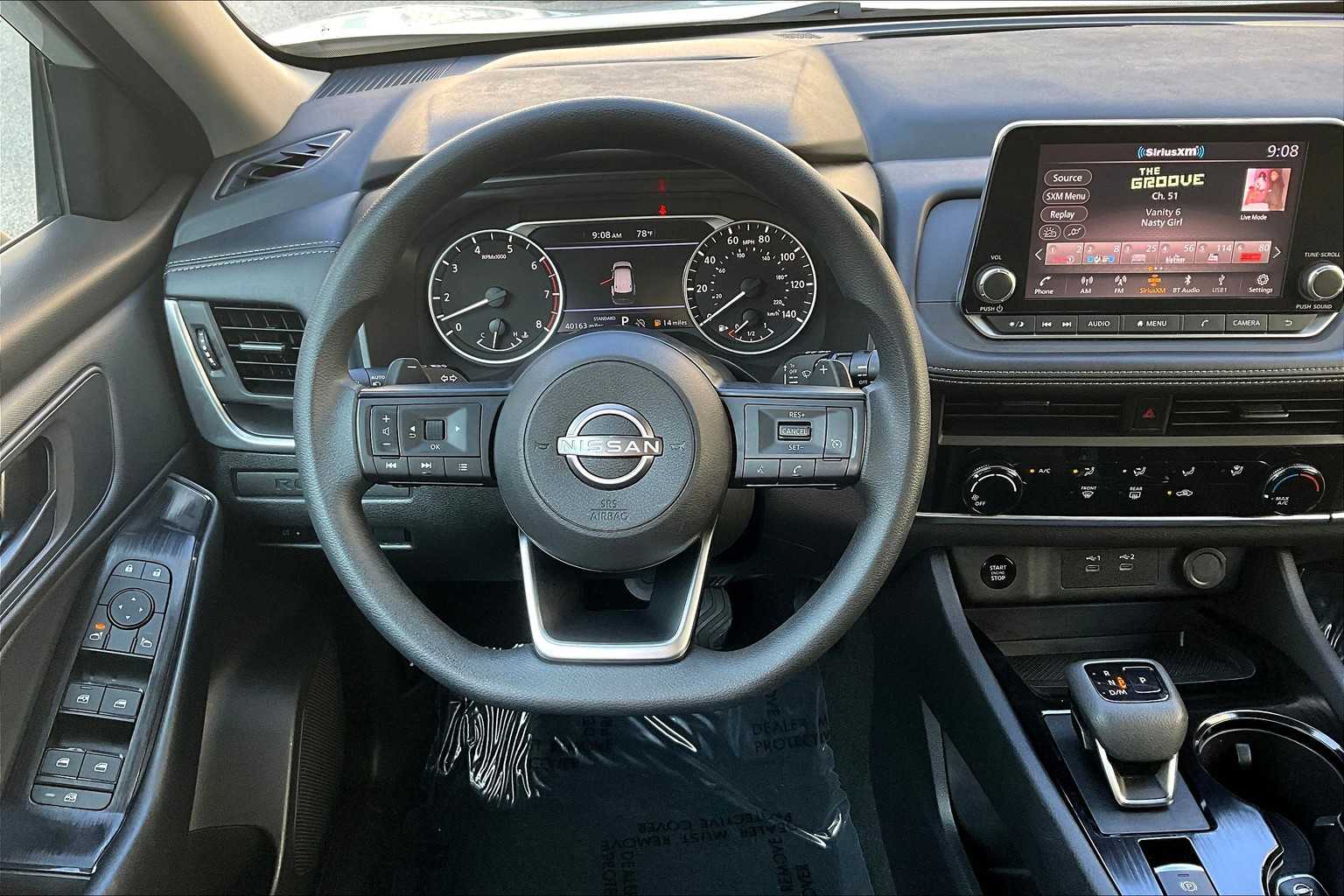 2024 Nissan Rogue S photo 3