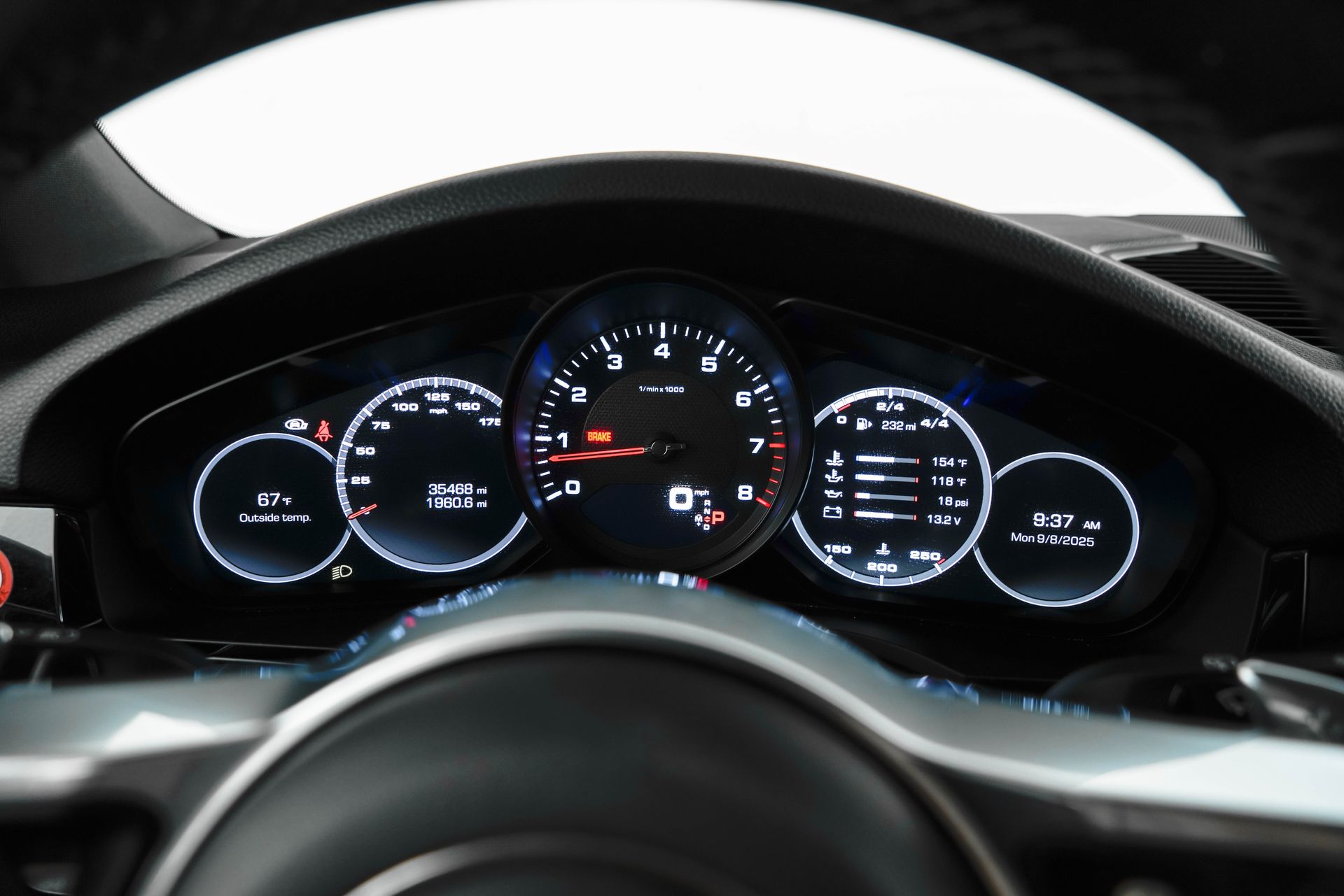 2020 Porsche Cayenne Base photo 18