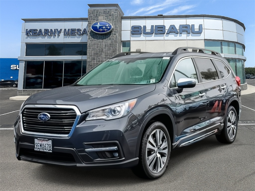 2022 Subaru Ascent Touring photo 3