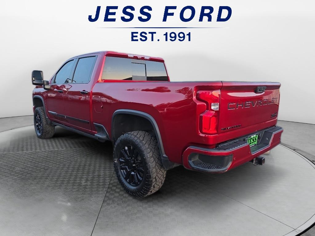 2024 Chevrolet Silverado 3500HD High Country photo 3
