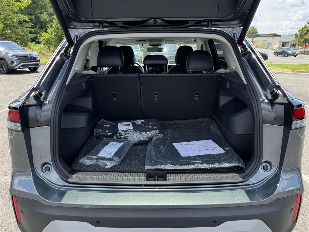 2025 Volkswagen Tiguan SE photo 27