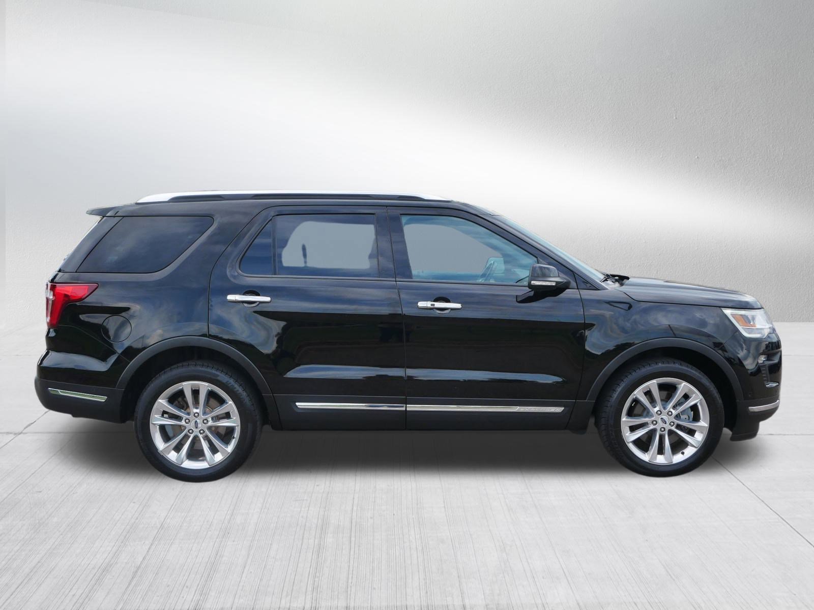2018 Ford Explorer Limited photo 8
