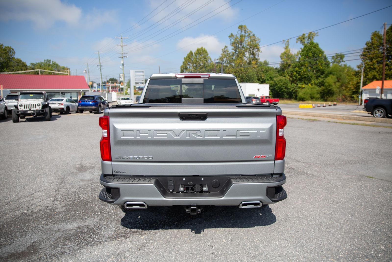 2025 Chevrolet Silverado 1500 RST photo 4