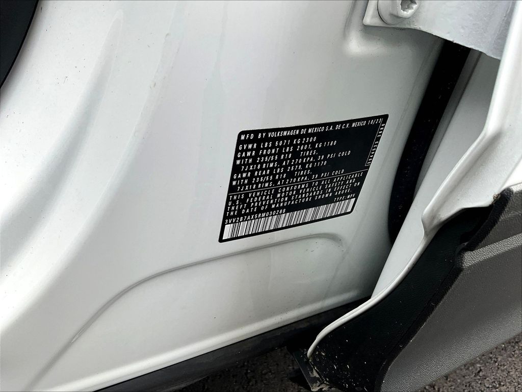 2024 Volkswagen Tiguan SE Wolfsburg Edition photo 25