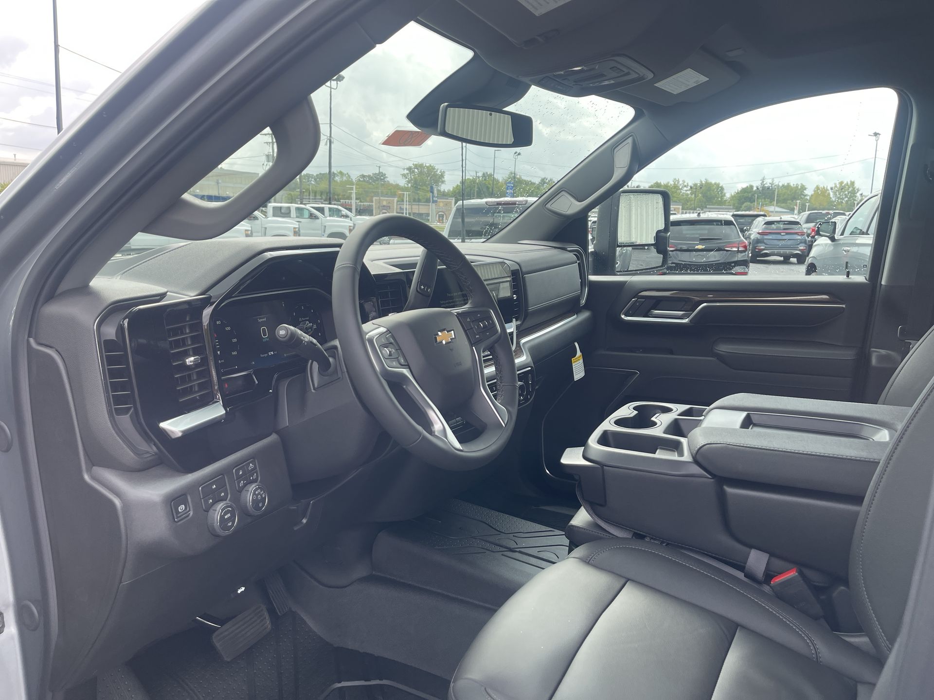 2026 Chevrolet Silverado 3500HD LT photo 37