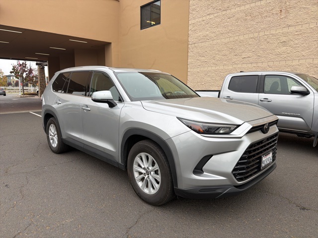 2024 Toyota Grand Highlander XLE's photo