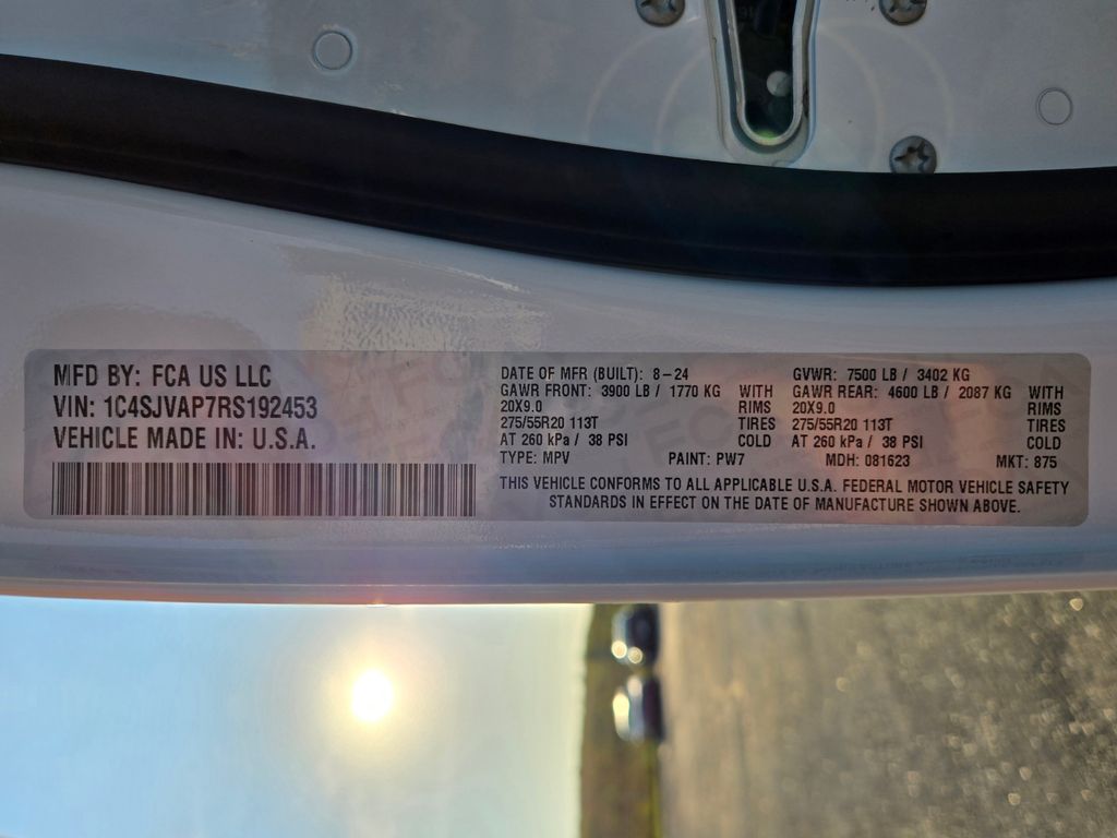 2024 Jeep Wagoneer Base photo 33