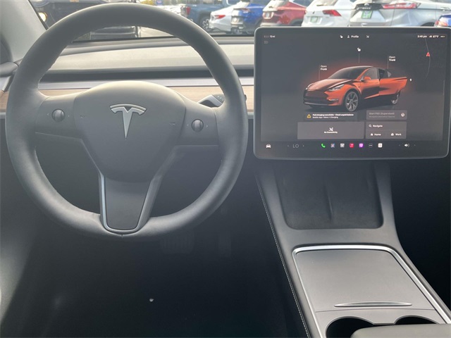 2025 Tesla Model Y Long Range photo 18