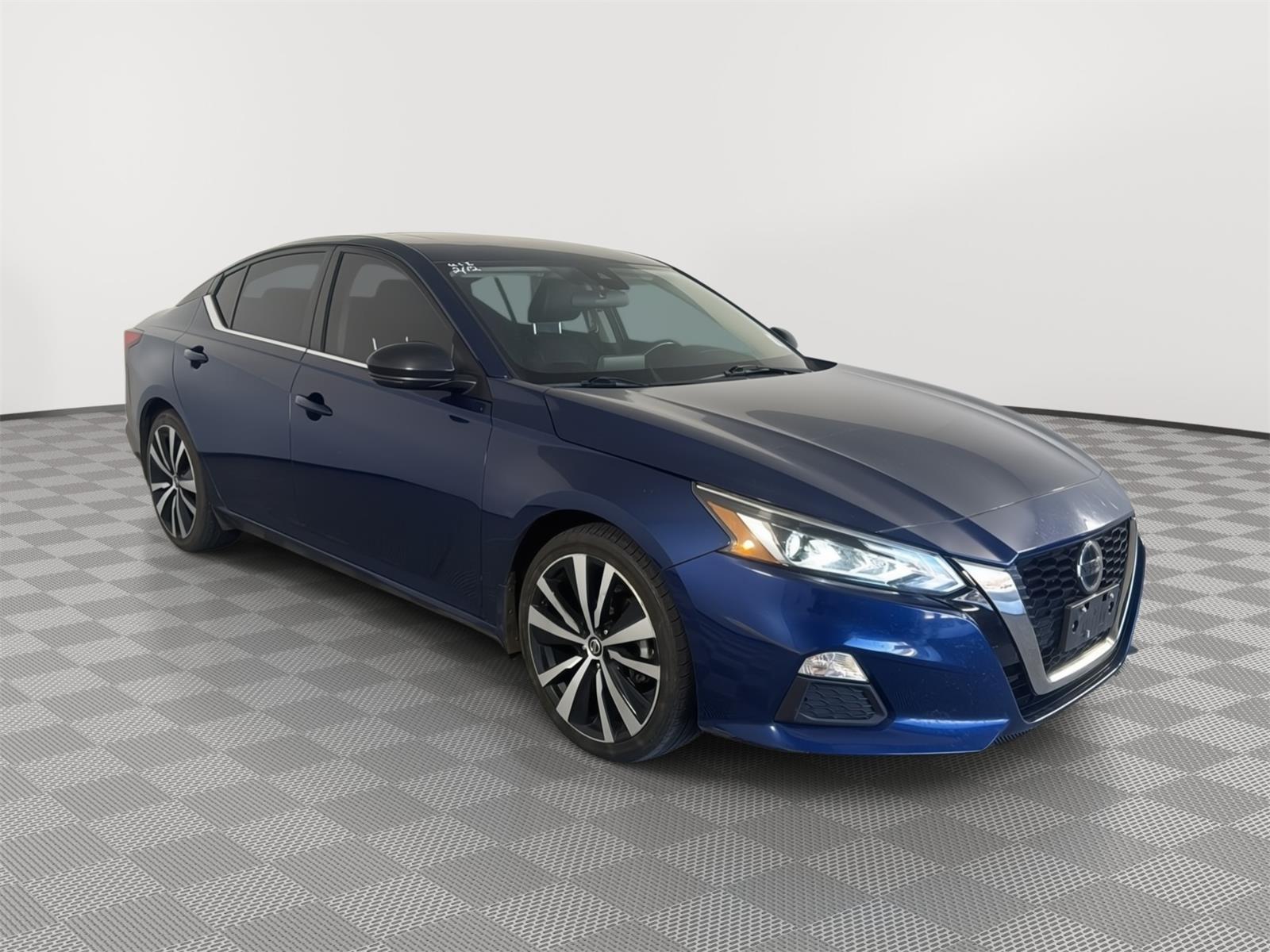 2020 Nissan Altima SR