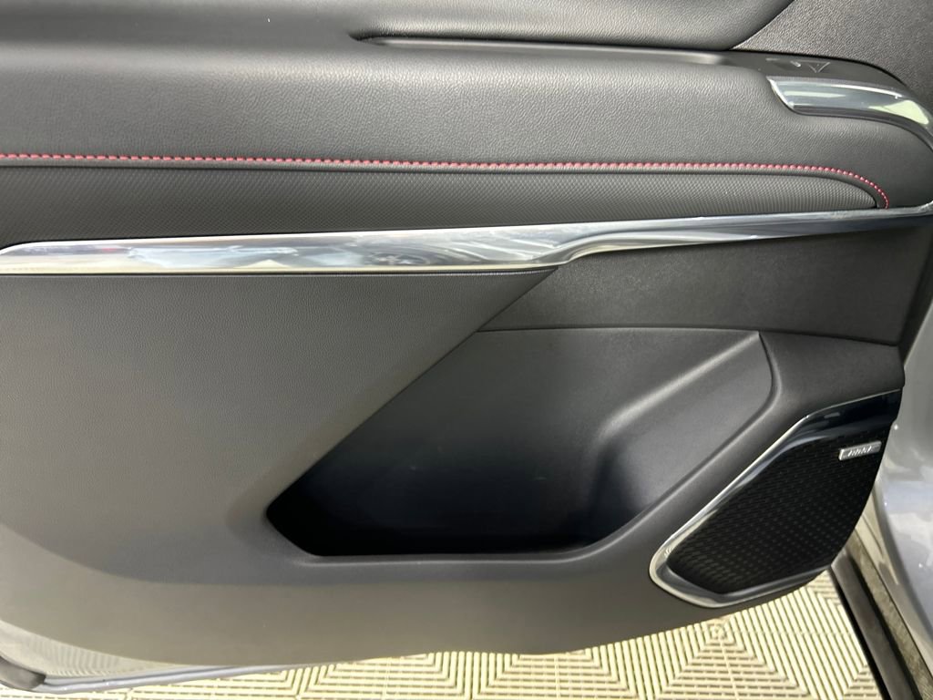 2025 Chevrolet Traverse RS photo 19