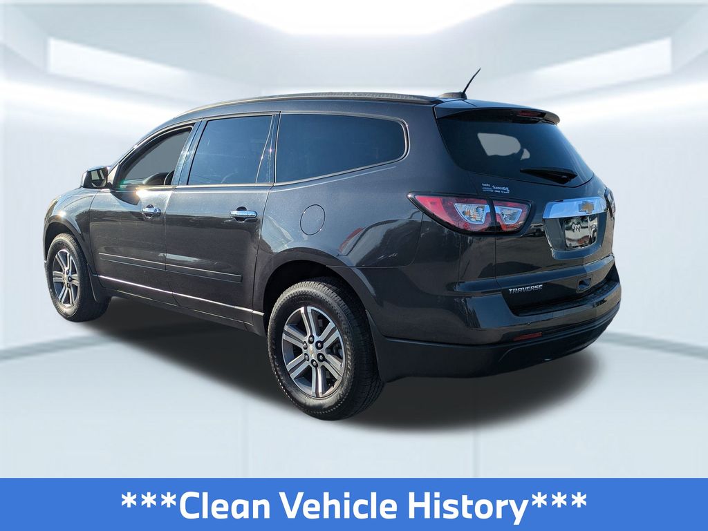 2017 Chevrolet Traverse 1LS photo 3