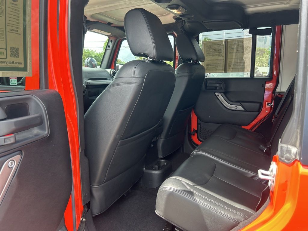 2015 Jeep Wrangler Unlimited Sport photo 28