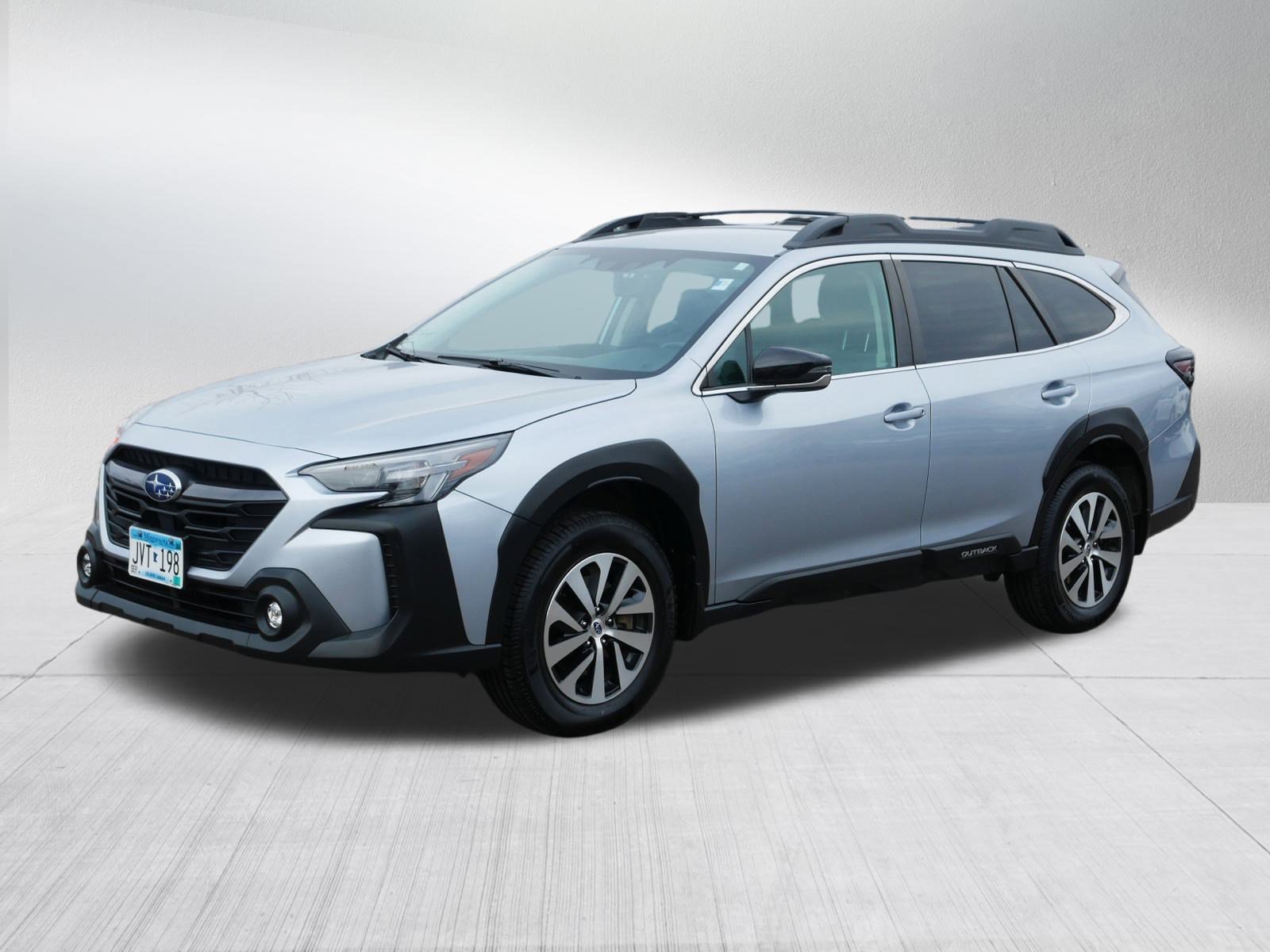 2023 Subaru Outback Premium photo 3