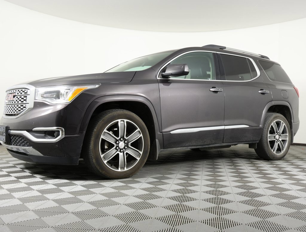 2018 GMC Acadia Denali's photo