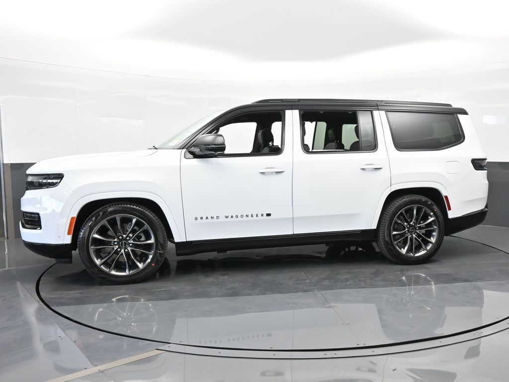 2024 Jeep Grand Wagoneer II photo 2