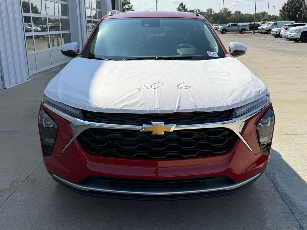 2026 Chevrolet Trax LT photo 3