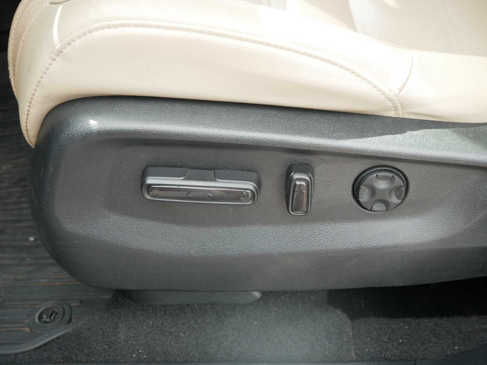 2020 Honda CR-V EX-L photo 11
