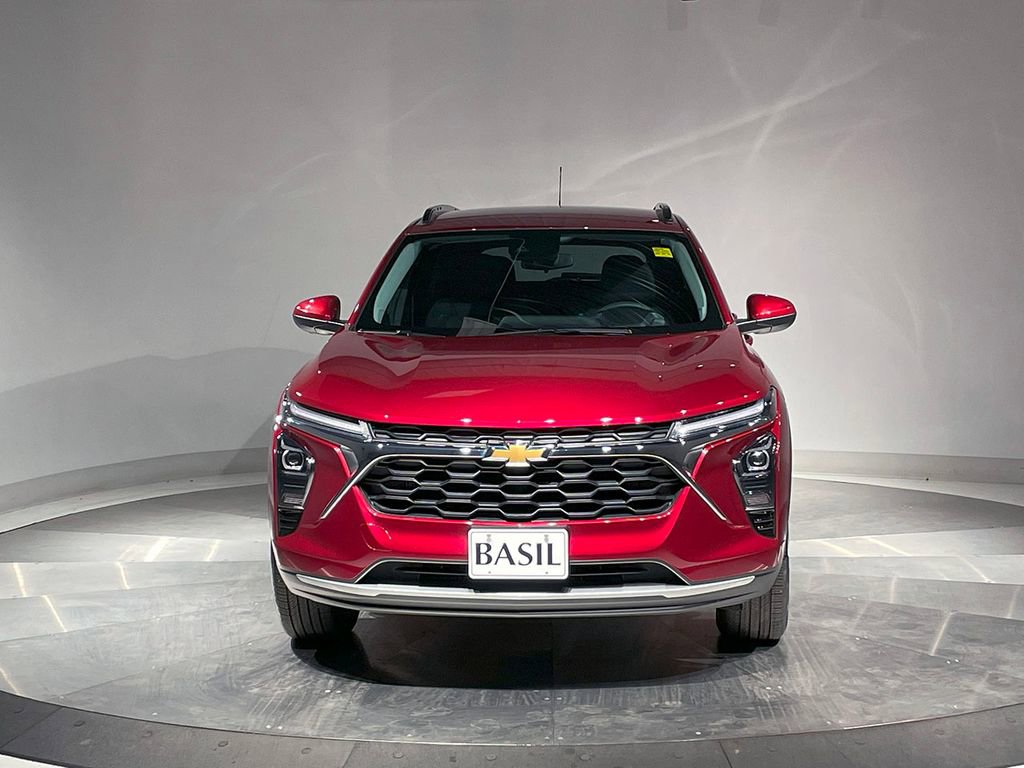 2024 Chevrolet Trax LT photo 5