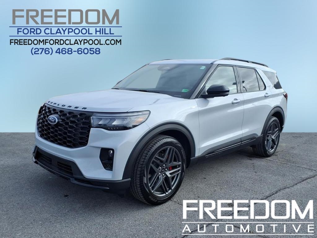 2026 Ford Explorer ST-LINE's photo