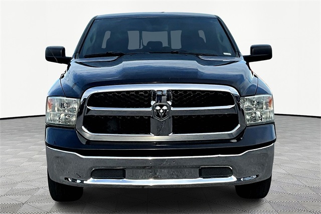 2015 Ram 1500 SLT photo 2