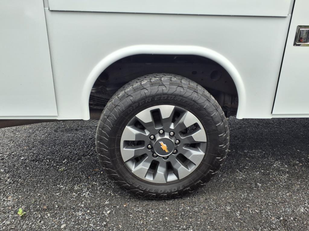 2024 Chevrolet Silverado 2500HD Custom photo 7