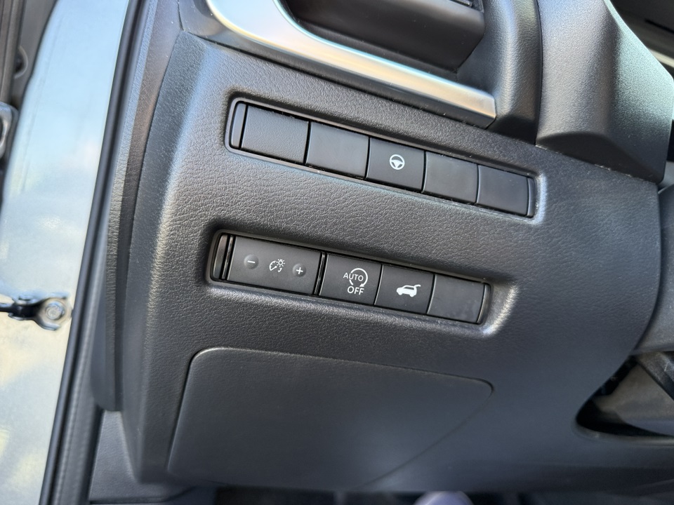 2023 Nissan Rogue SV photo 25