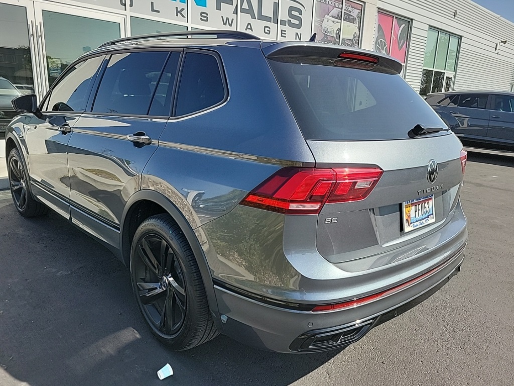 2024 Volkswagen Tiguan SE R-Line Black photo 2