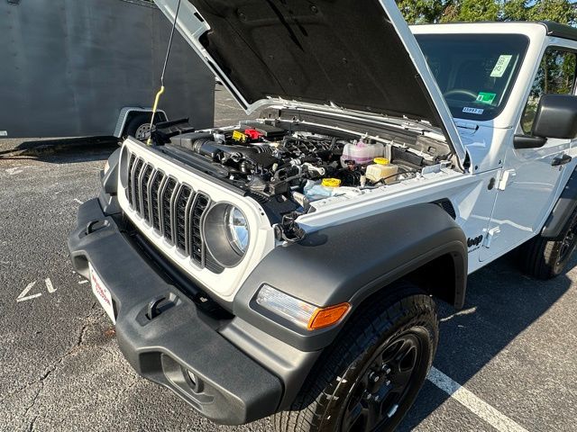 2025 Jeep Wrangler Sport photo 13