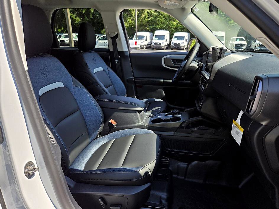 2025 Ford Bronco Sport Outer Banks photo 15