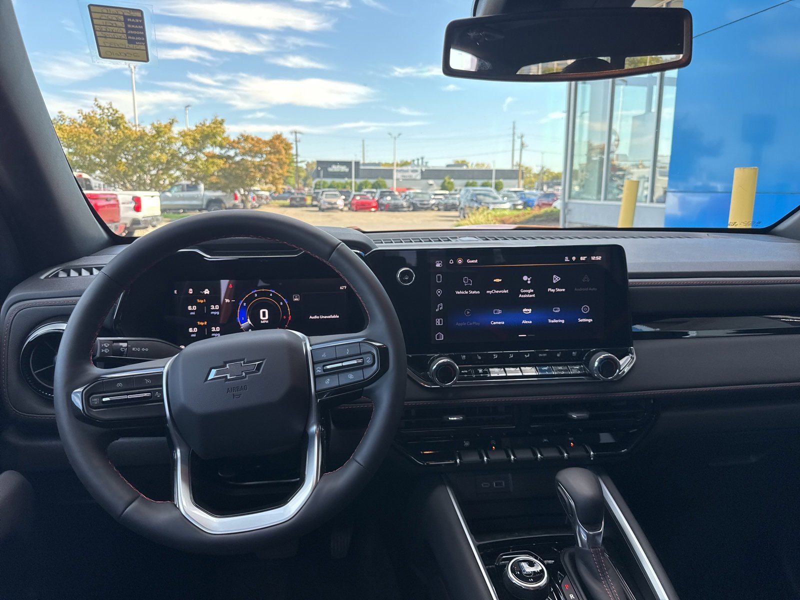 2025 Chevrolet Colorado Z71 photo 2