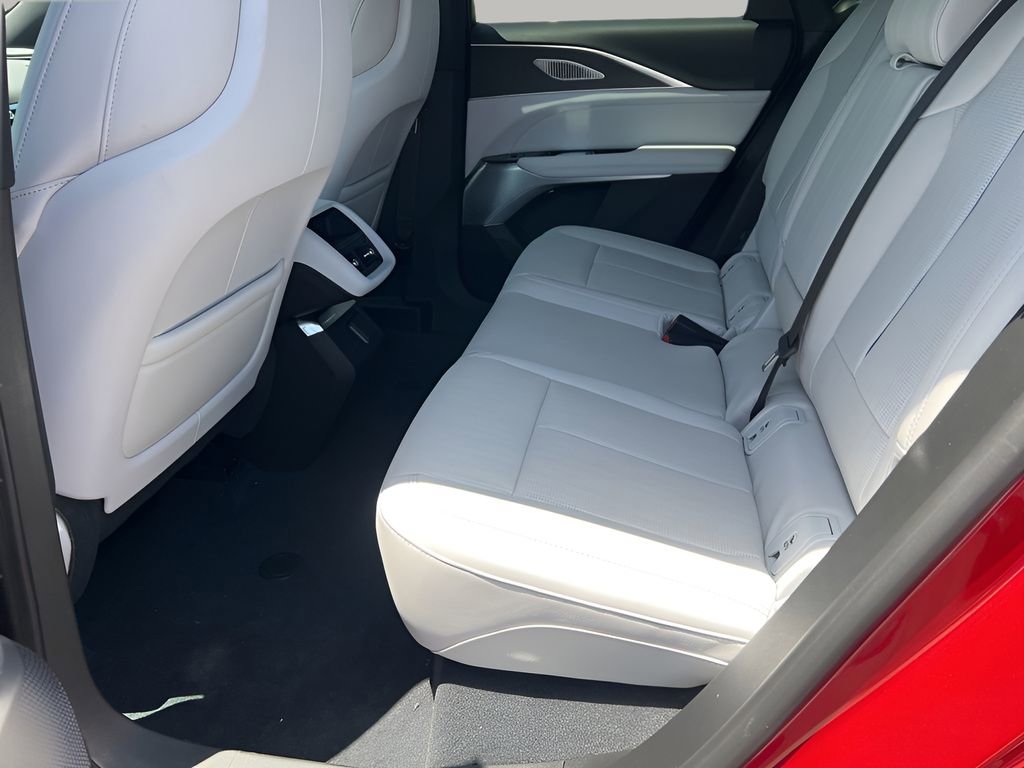 2025 Cadillac Lyriq Luxury photo 21