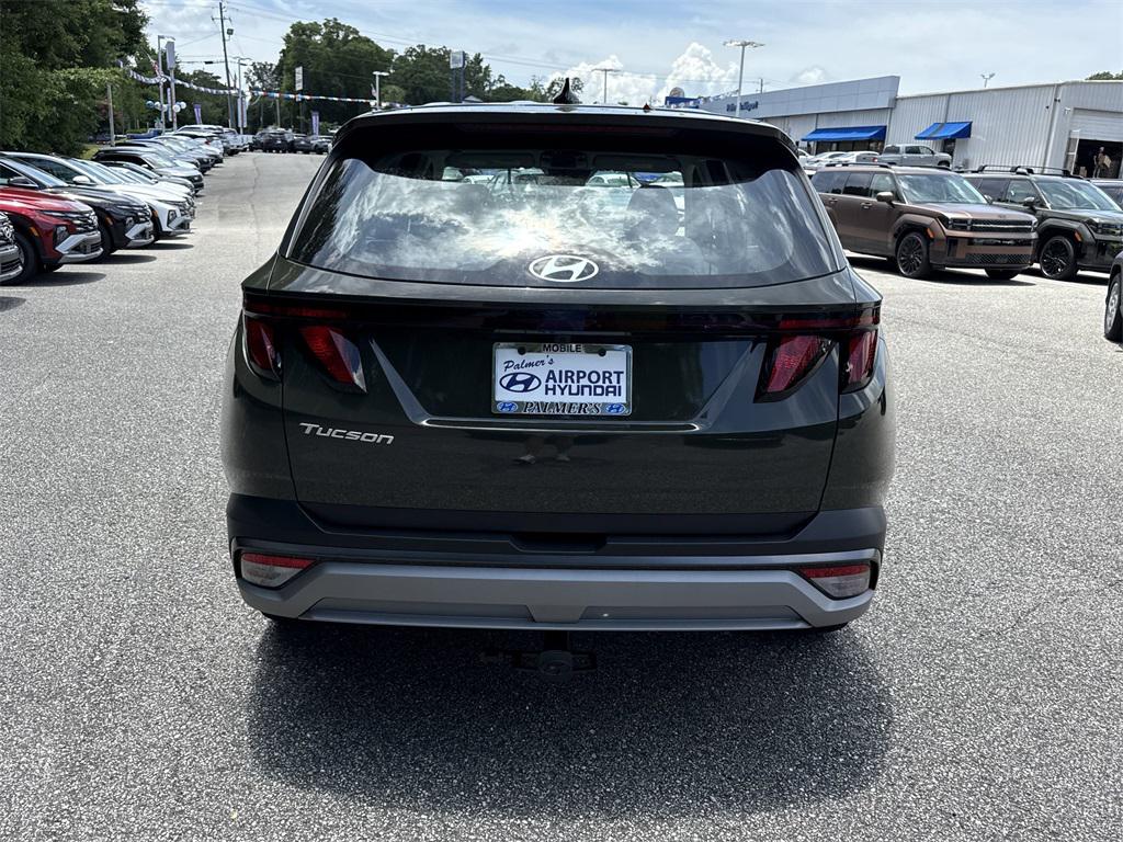2025 Hyundai Tucson SE photo 4
