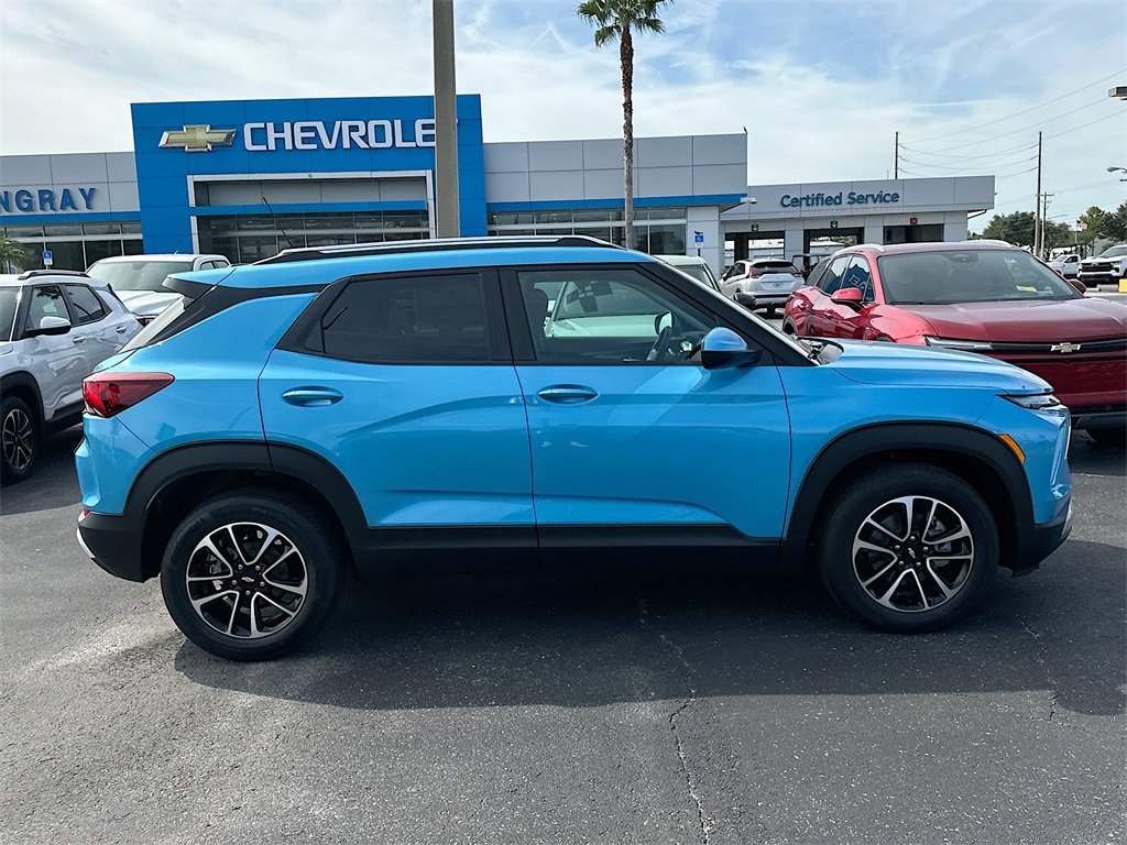 2026 Chevrolet Trailblazer LT photo 3