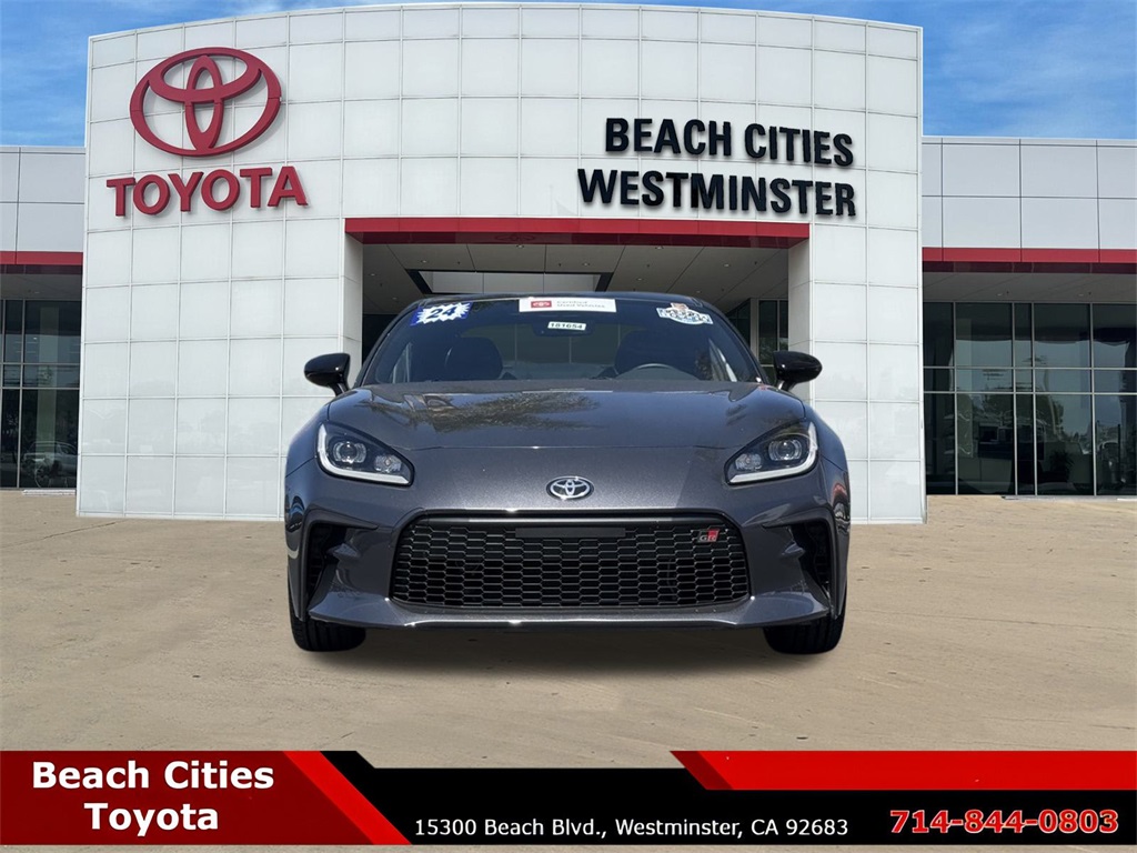 2024 Toyota GR86 Base photo 4