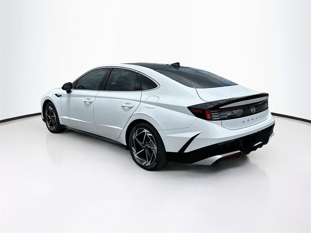 2025 Hyundai Sonata SEL Convenience photo 3