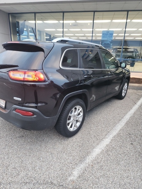 2016 Jeep Cherokee Latitude photo 4